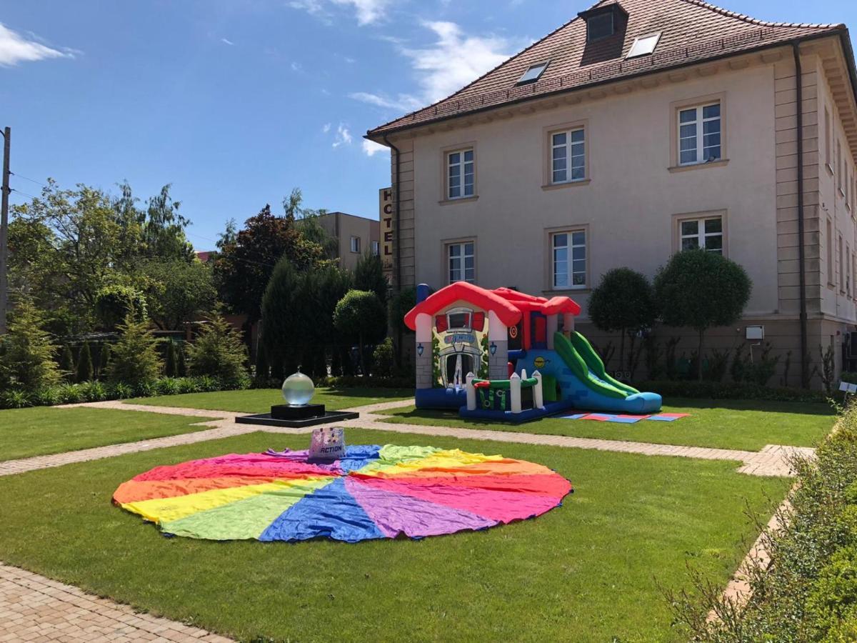 Hotel Libero Milicz Dış mekan fotoğraf